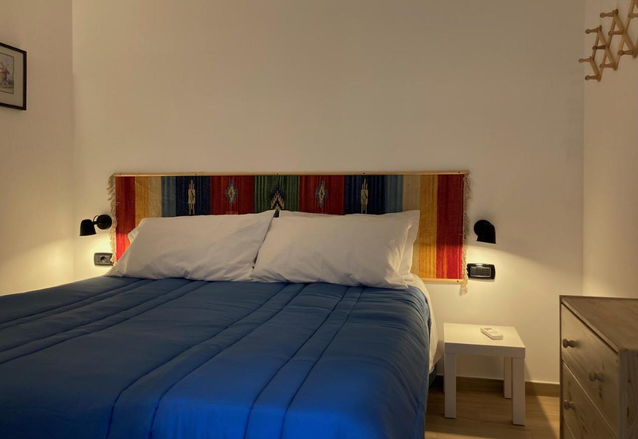 La Casa Blu Nel Cuore Storico Di Napoli Kültér fotó